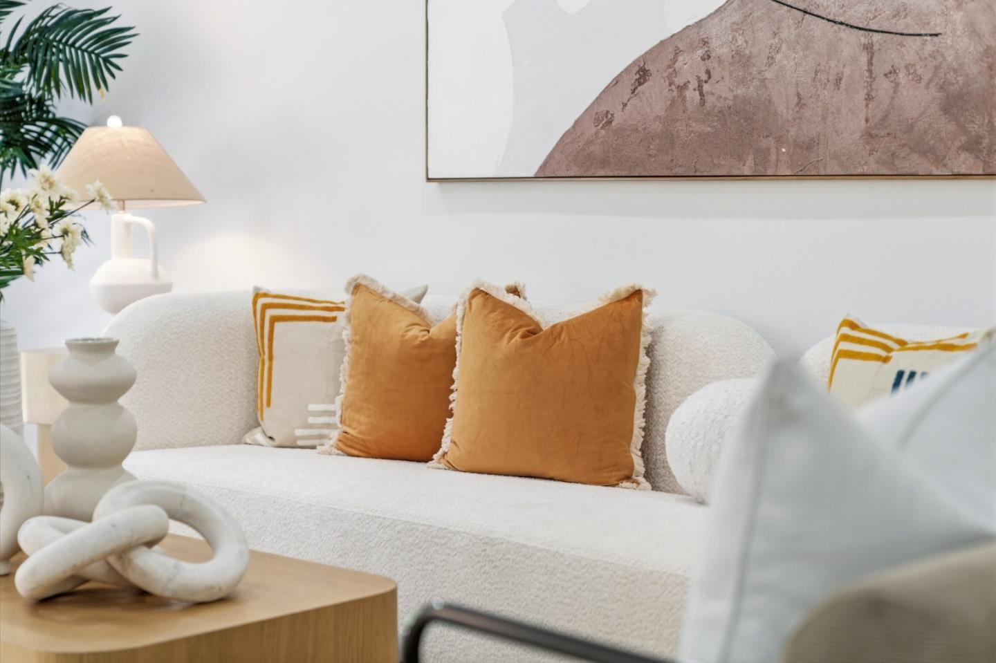 1460 Murchison Drive