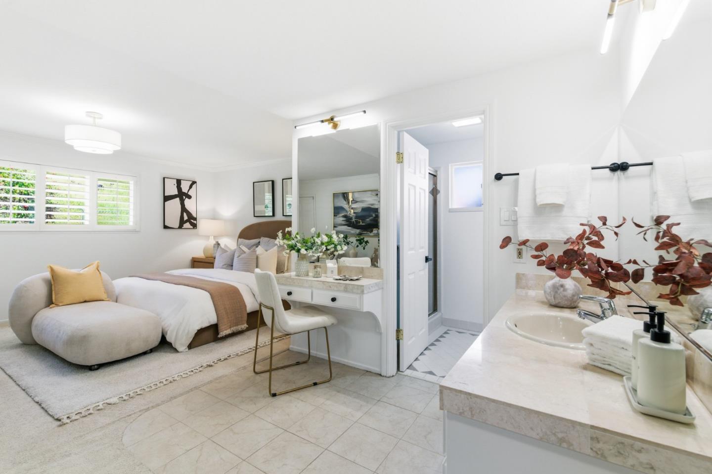 1460 Murchison Drive