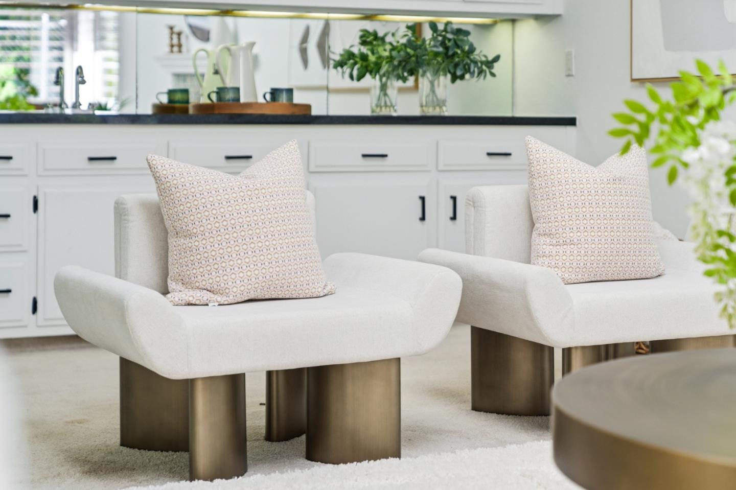 1460 Murchison Drive