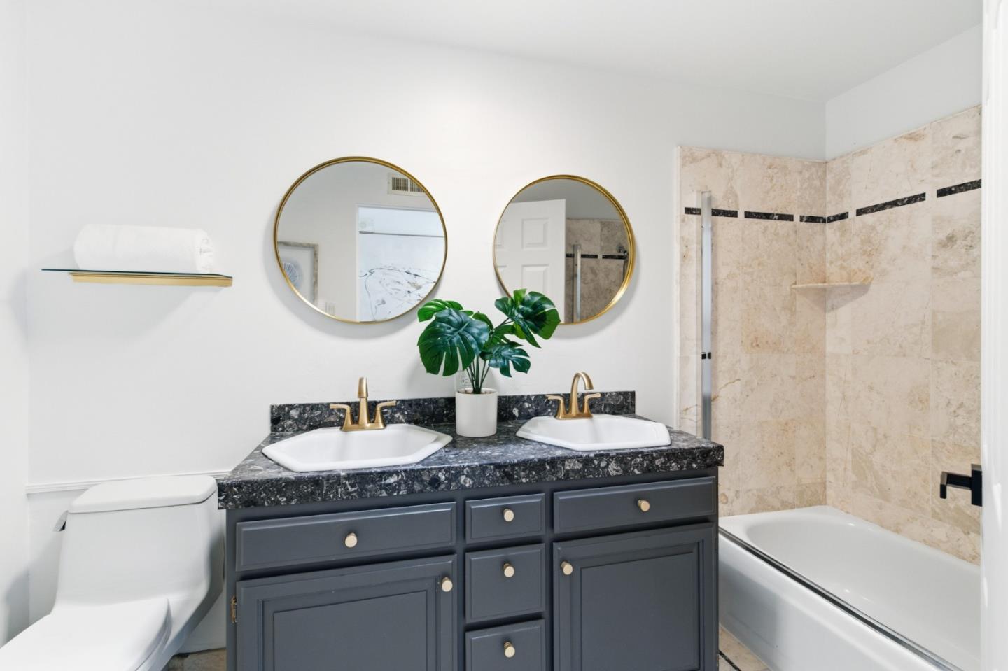 1460 Murchison Drive