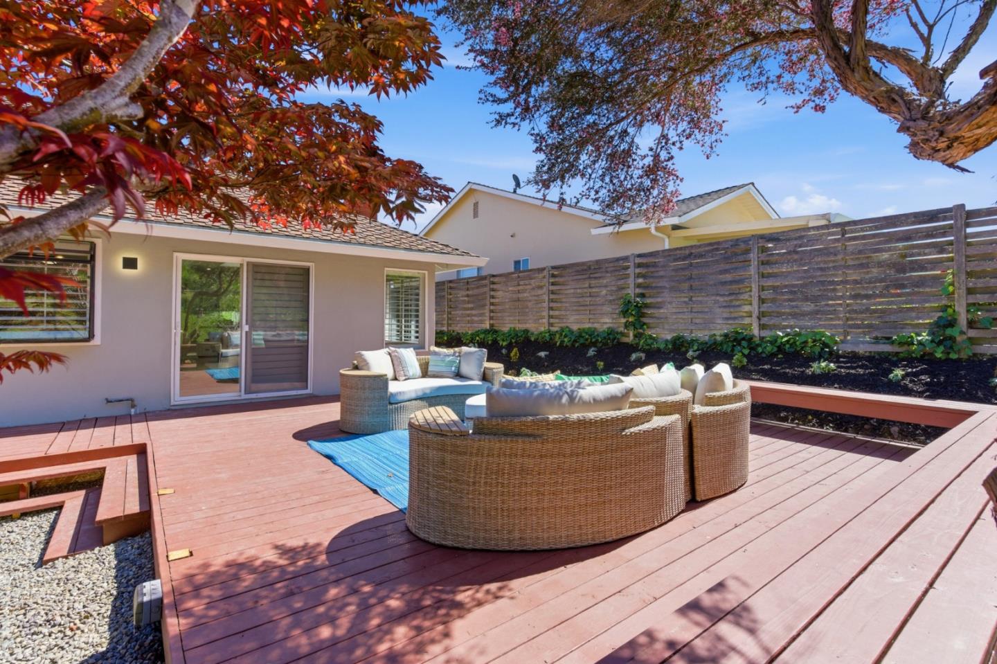 1460 Murchison Drive