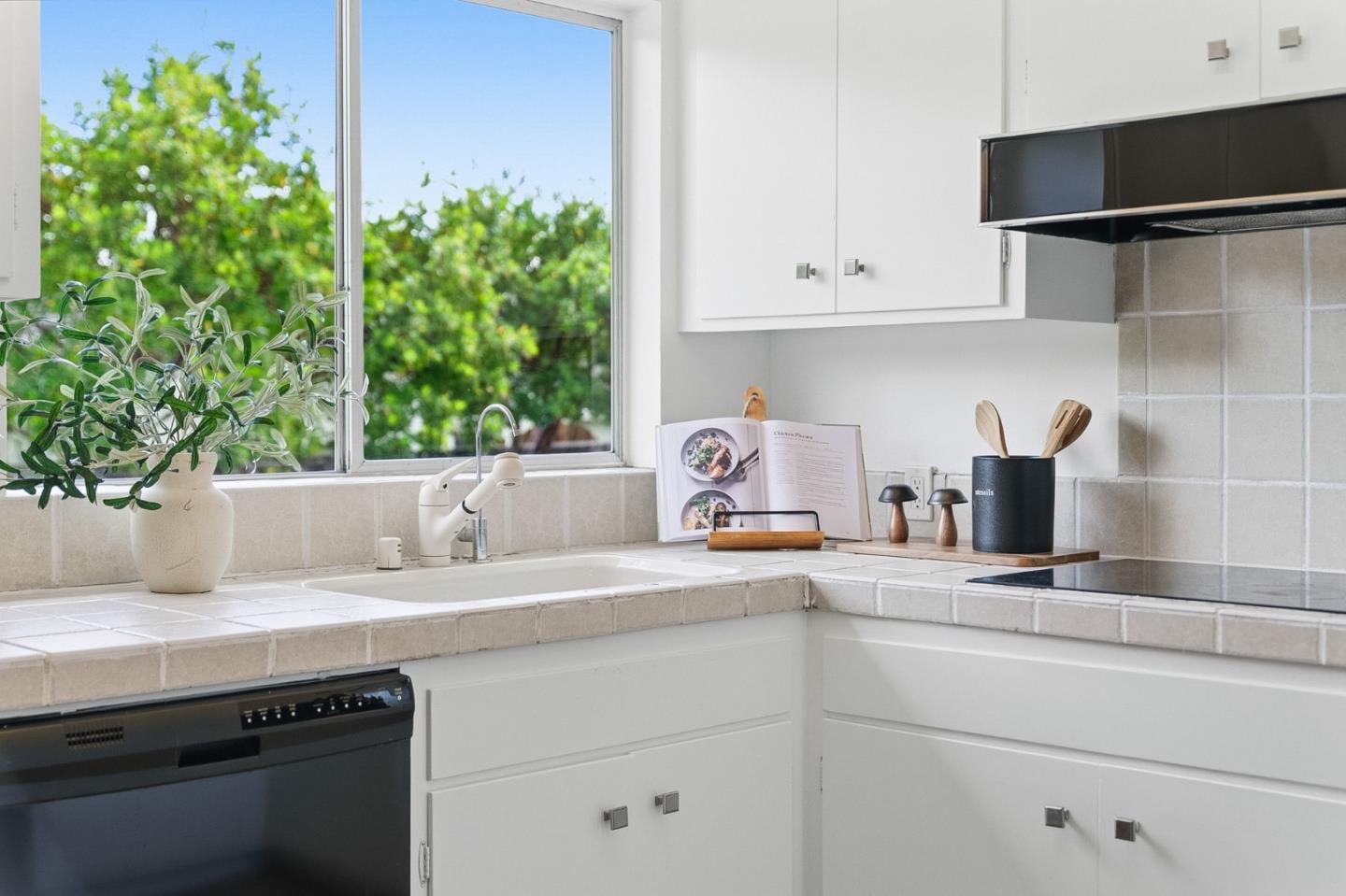 3909 Middlefield Road F