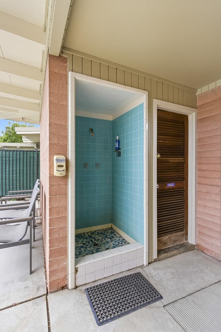 3909 Middlefield Road F