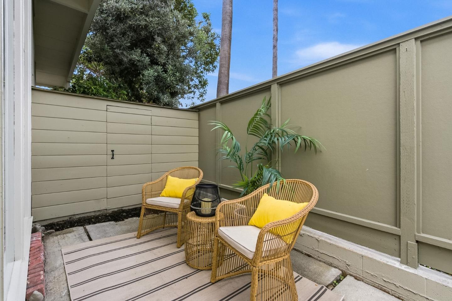 3909 Middlefield Road F