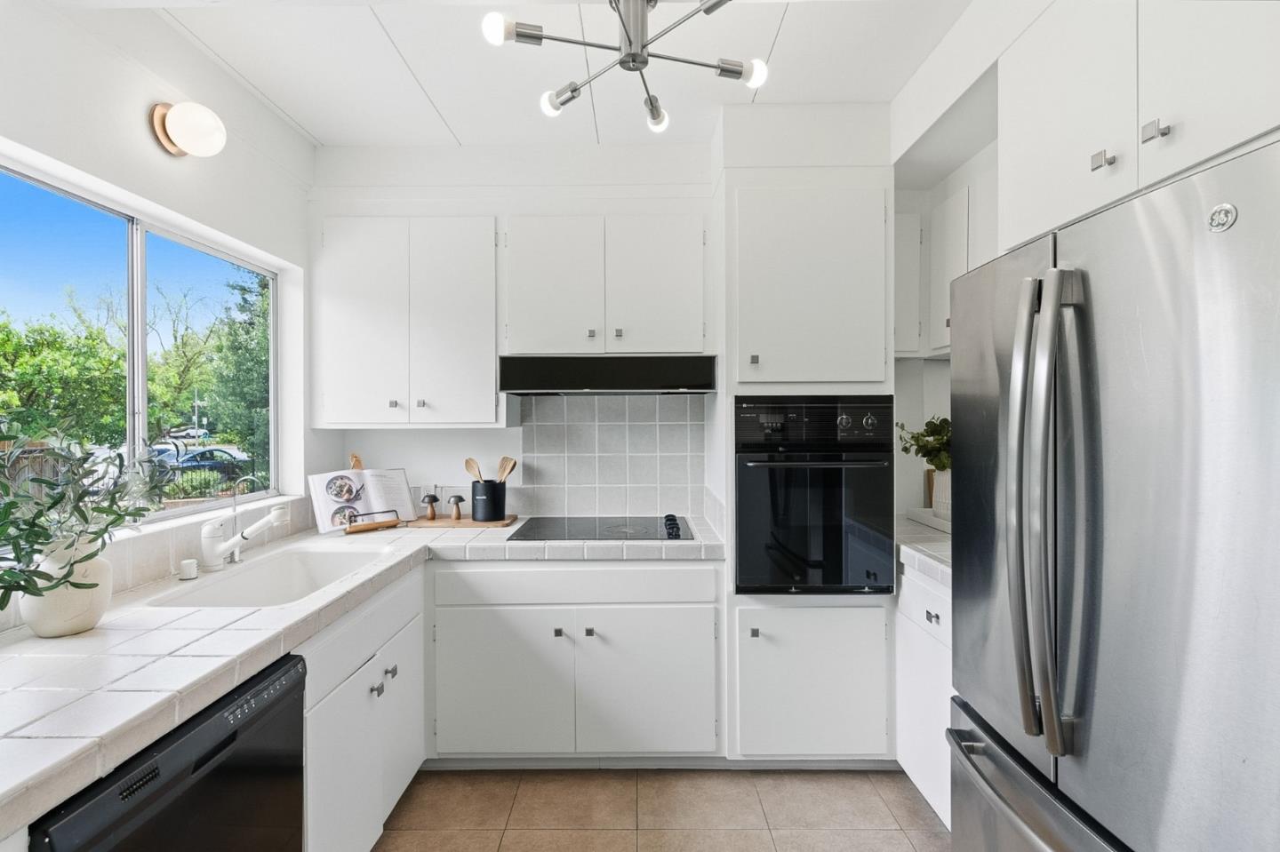 3909 Middlefield Road F