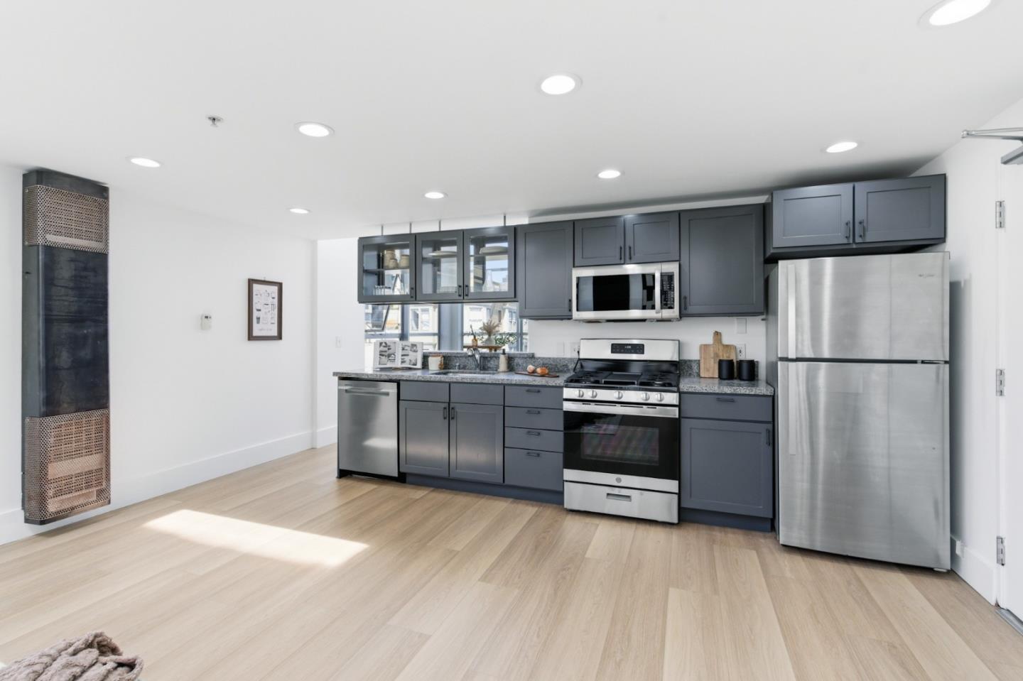 701 Minna Street 13