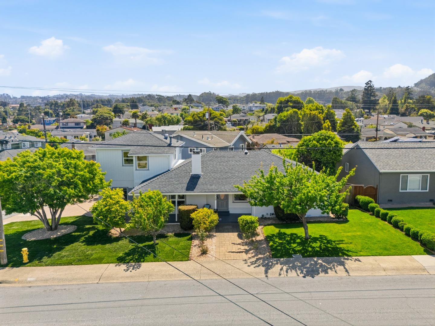 528 Santa Teresa Way