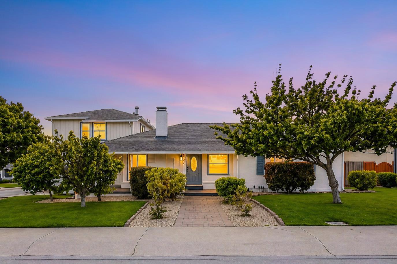 528 Santa Teresa Way
