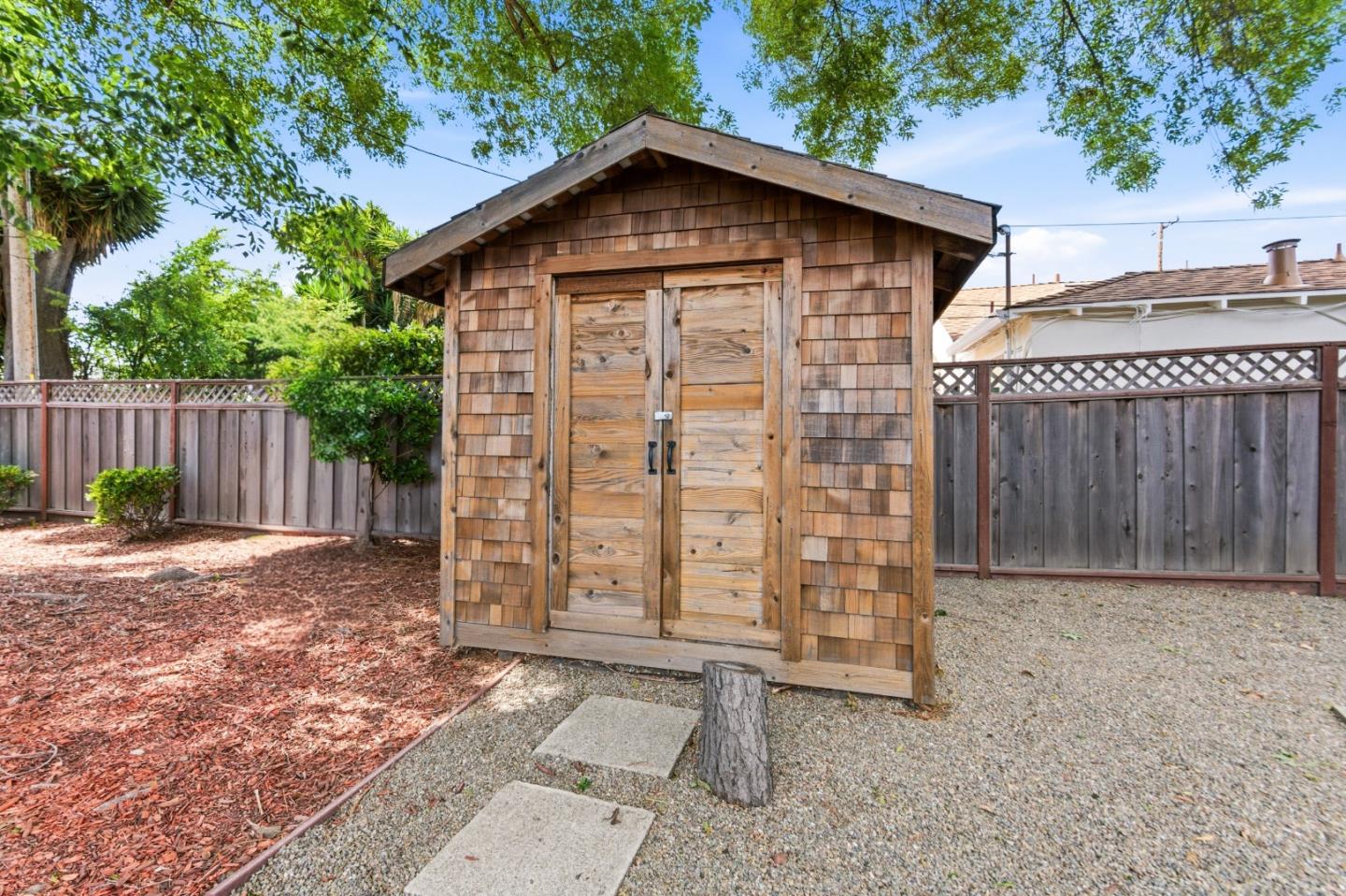 3920 Regan Drive