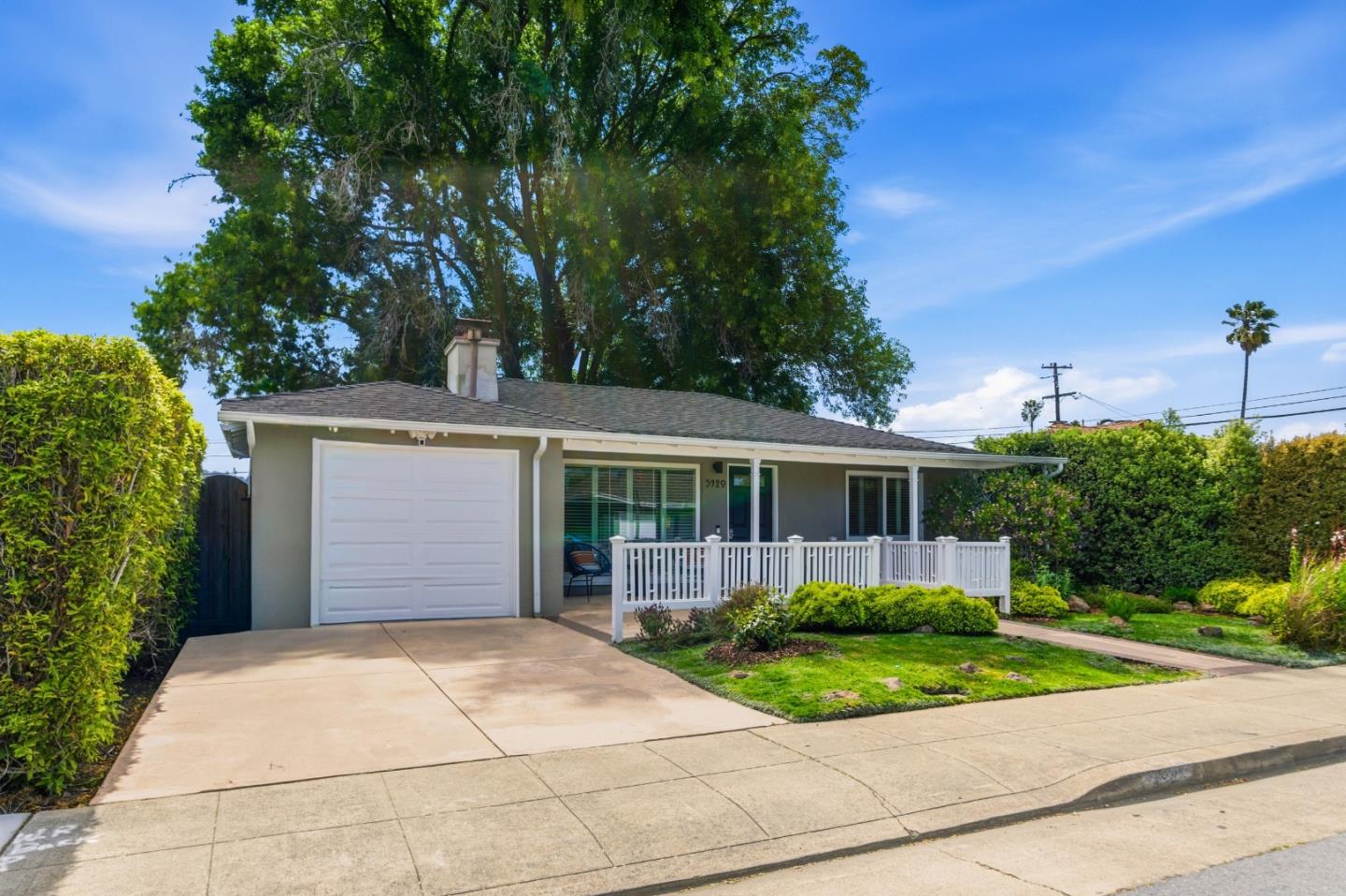3920 Regan Drive