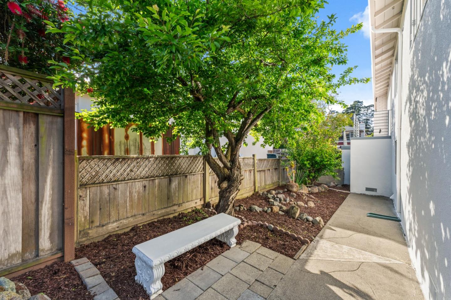 437 Almanor Avenue