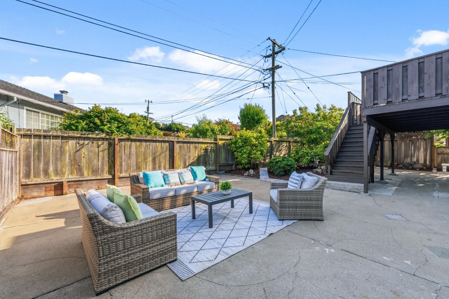 437 Almanor Avenue