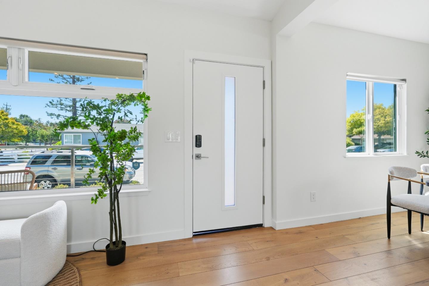233 Poinsettia AVE
