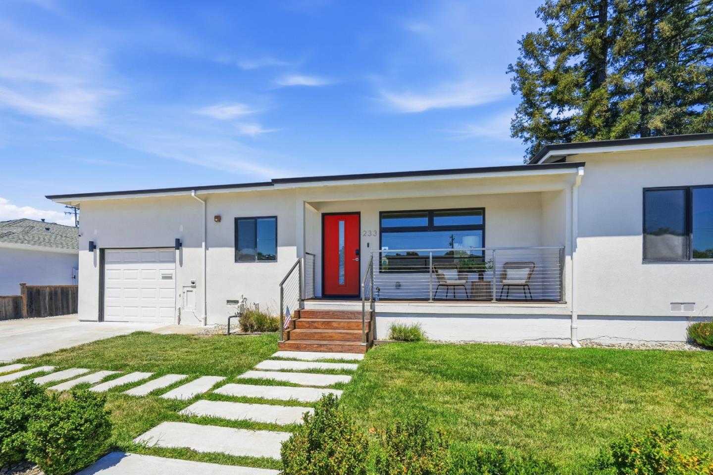 233 Poinsettia AVE
