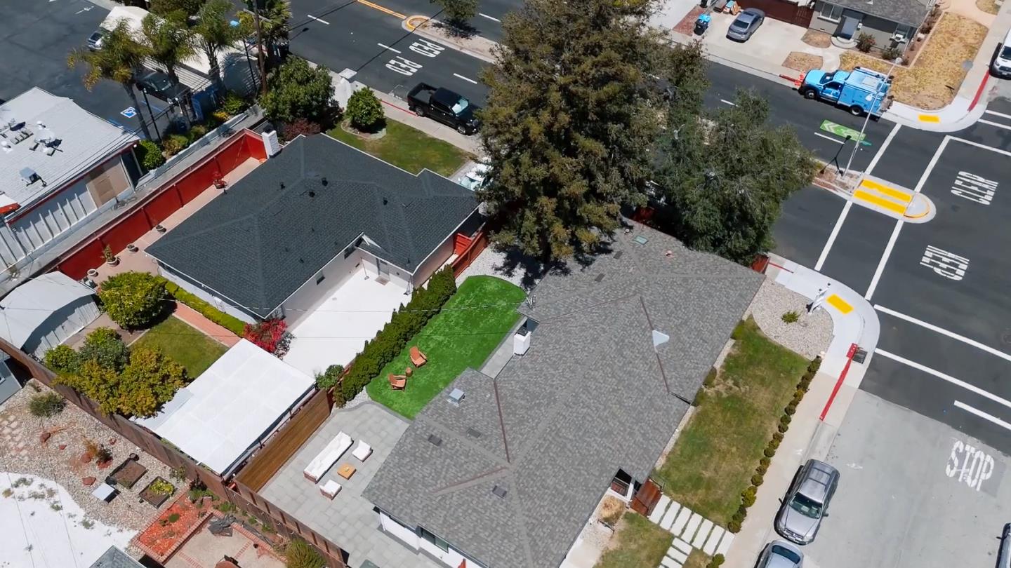 233 Poinsettia AVE