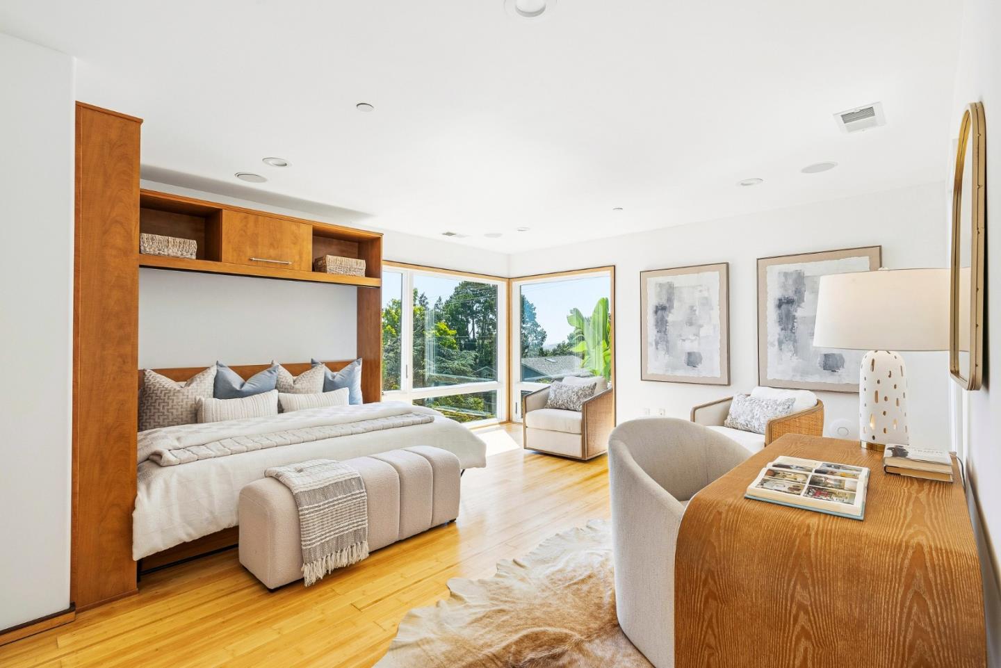 2912 Hillside Drive