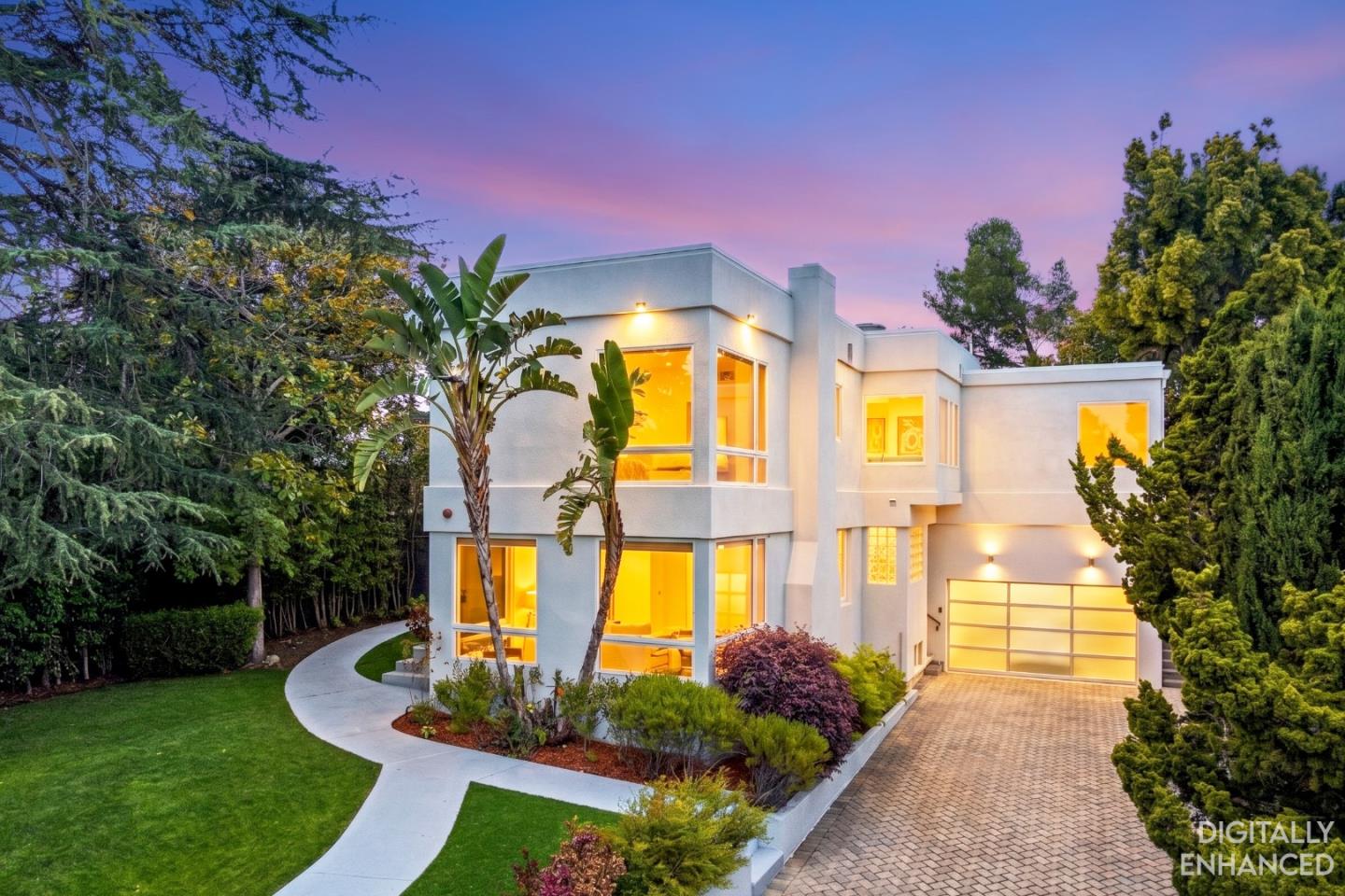 2912 Hillside Drive