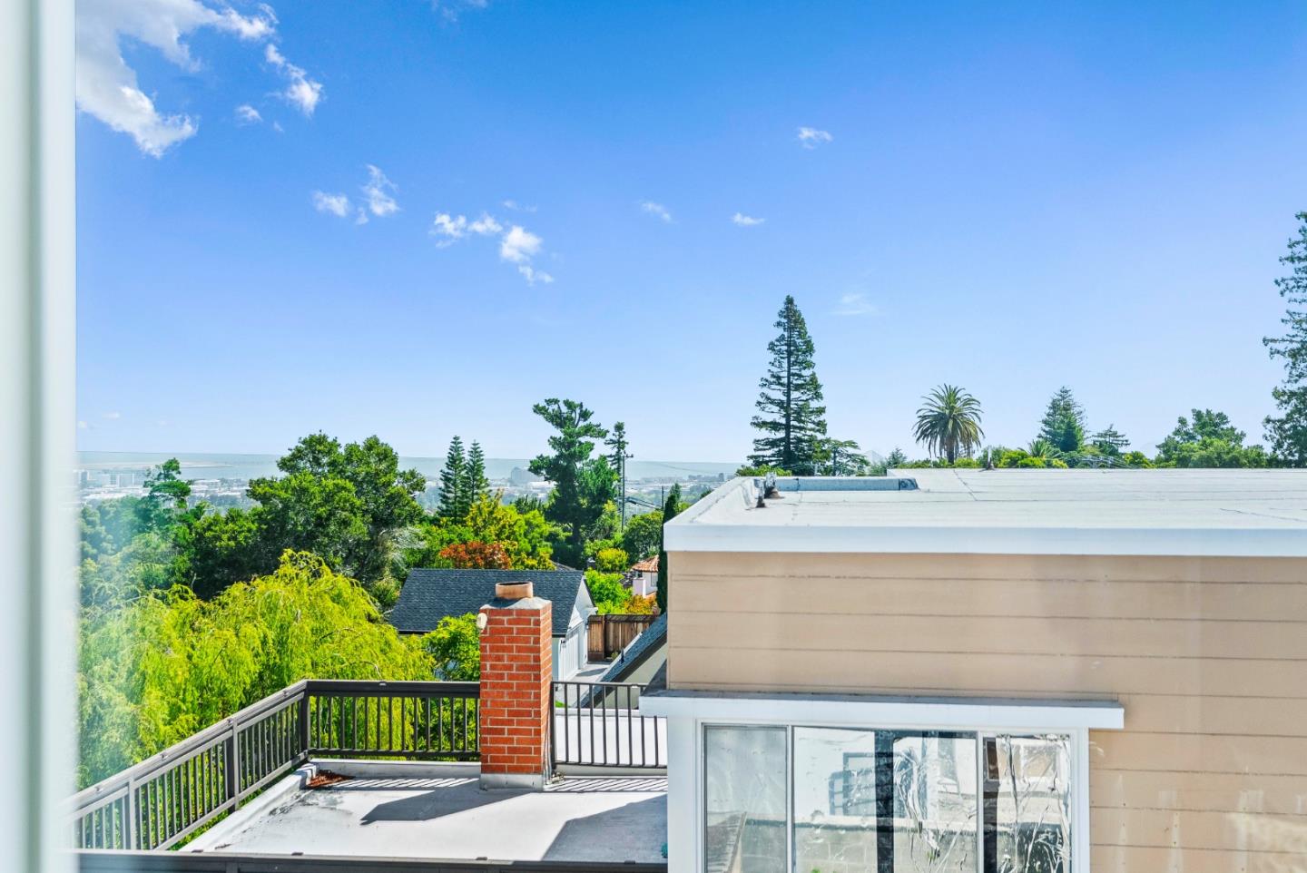 2912 Hillside Drive