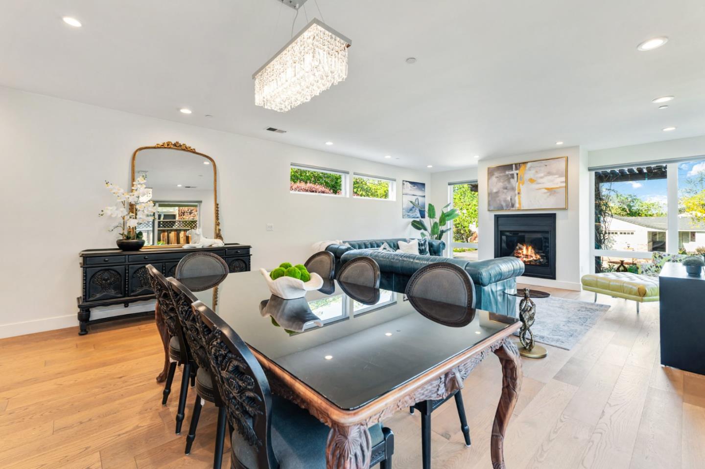 16 Hillview Avenue