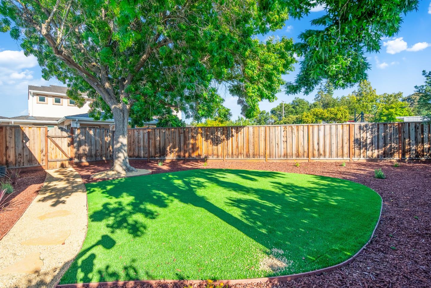 816 Christopher Court
