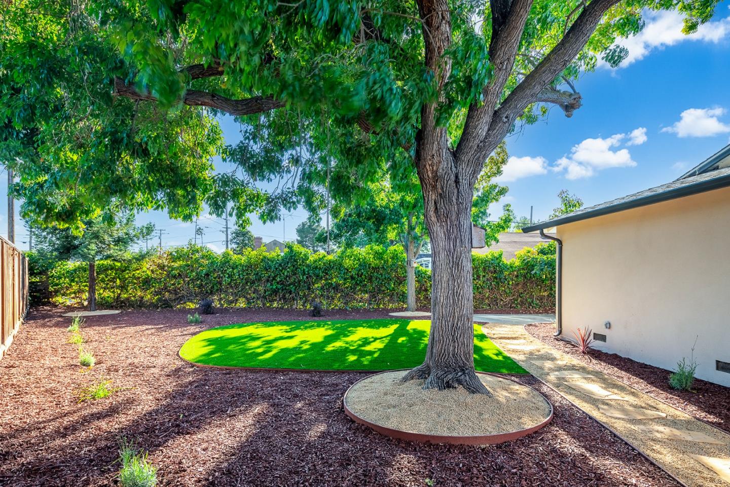 816 Christopher Court