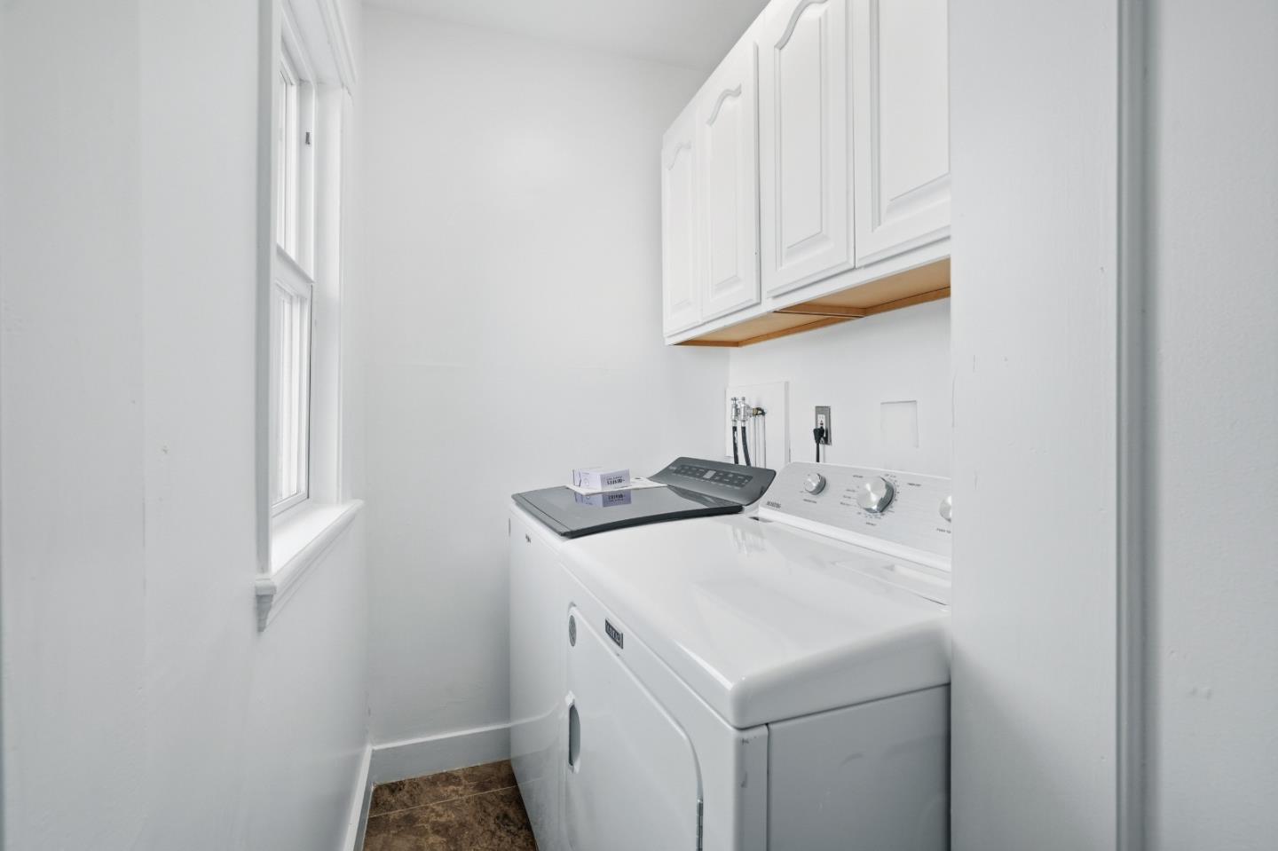 275 Maywood DR