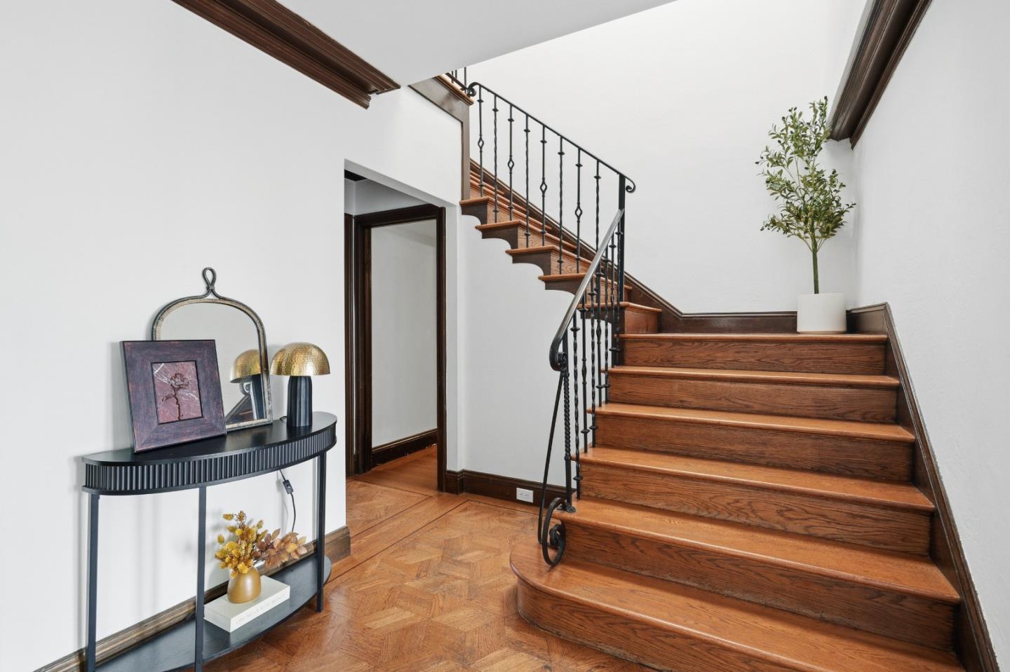 275 Maywood DR