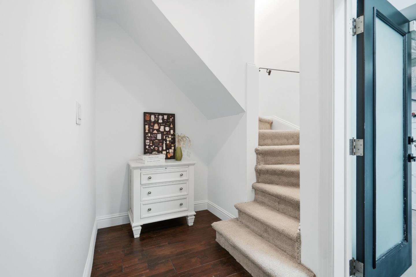 275 Maywood DR