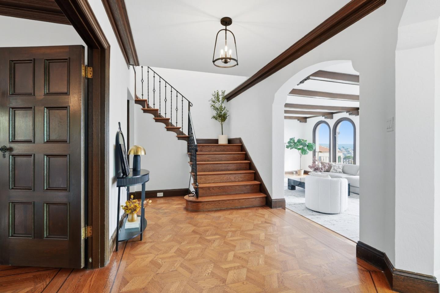 275 Maywood DR