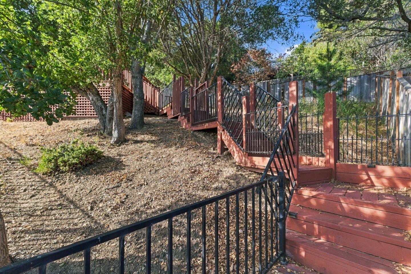 2702 Monte Cresta DR