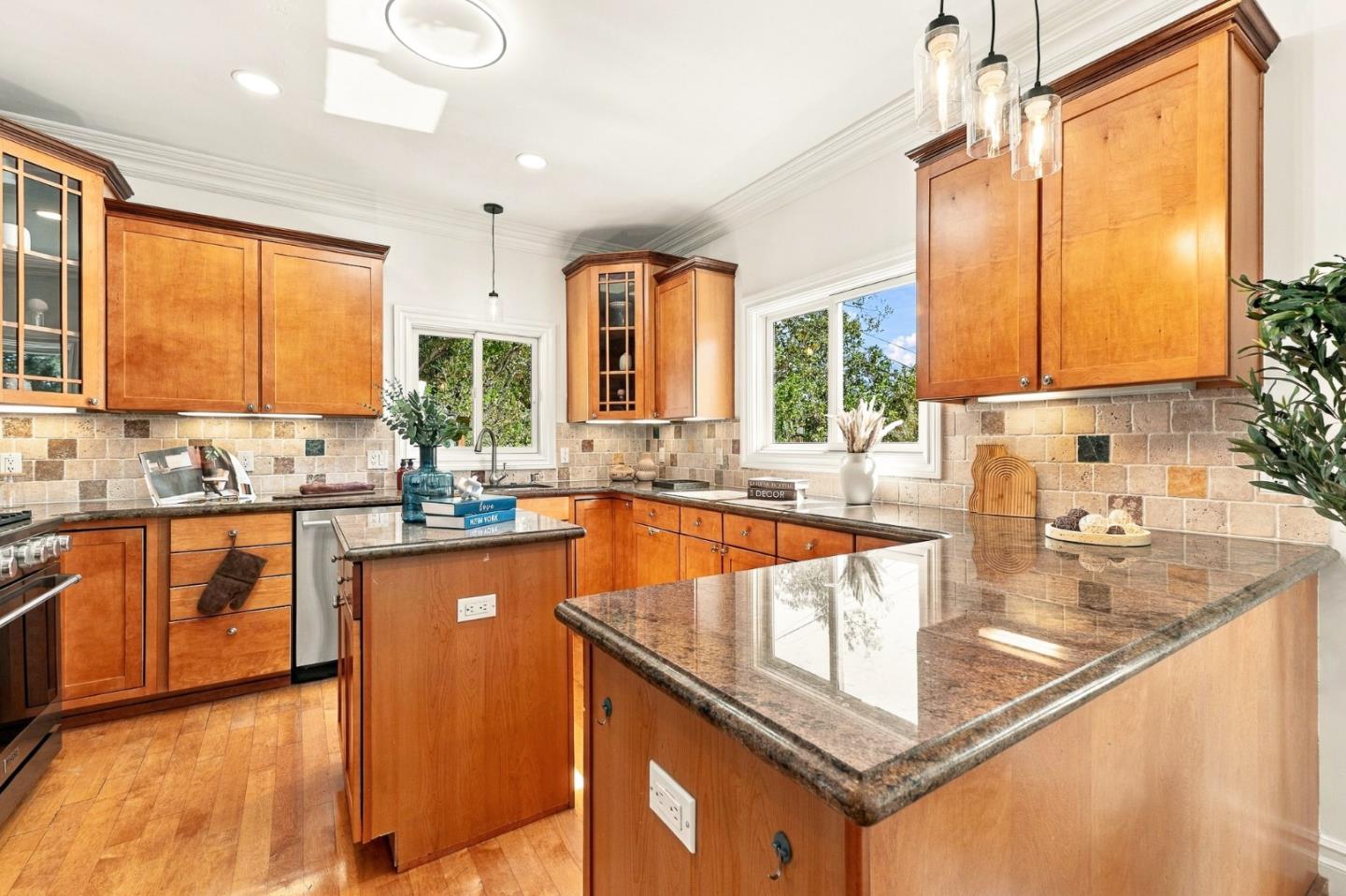 2702 Monte Cresta DR