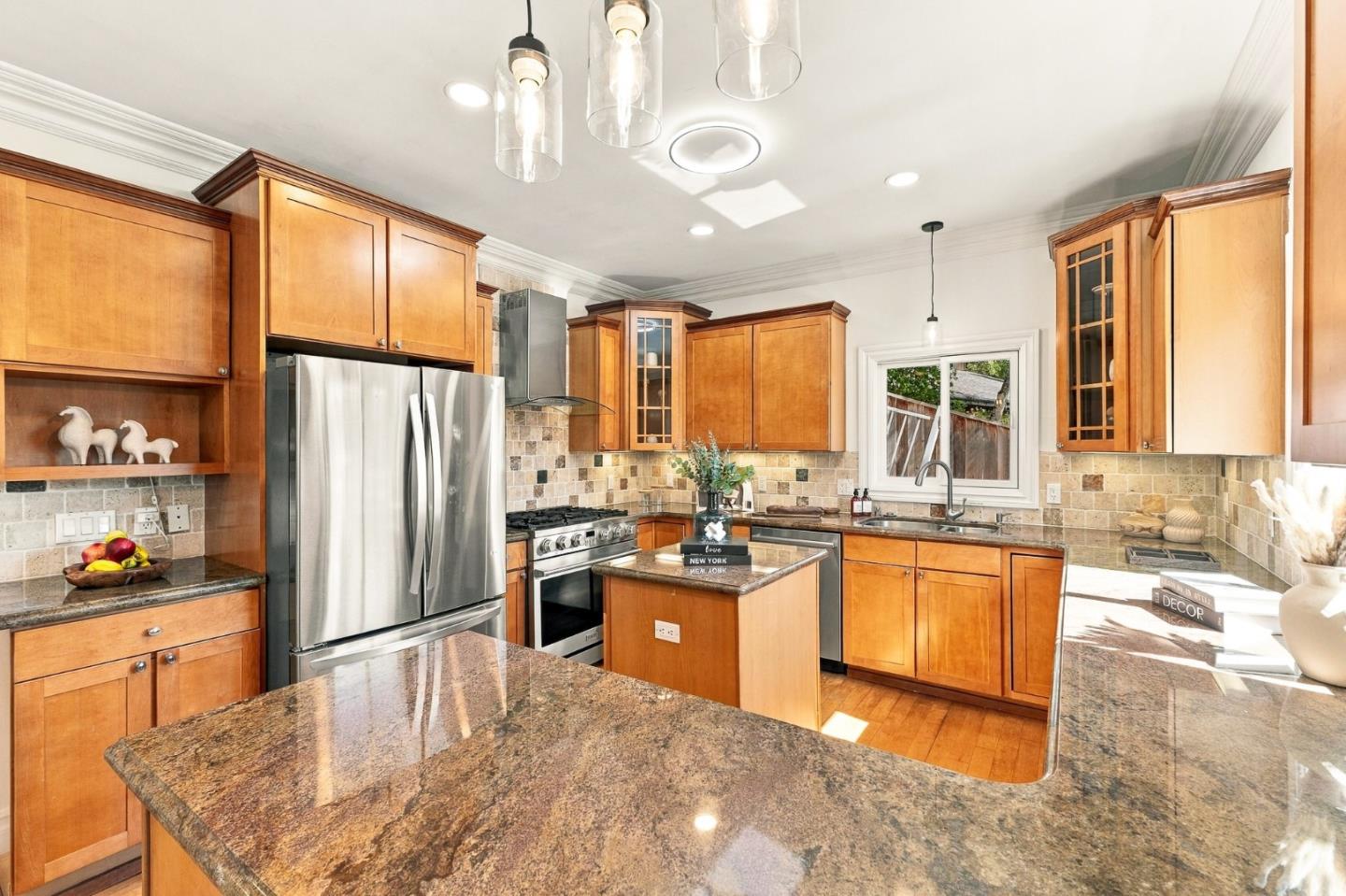 2702 Monte Cresta DR