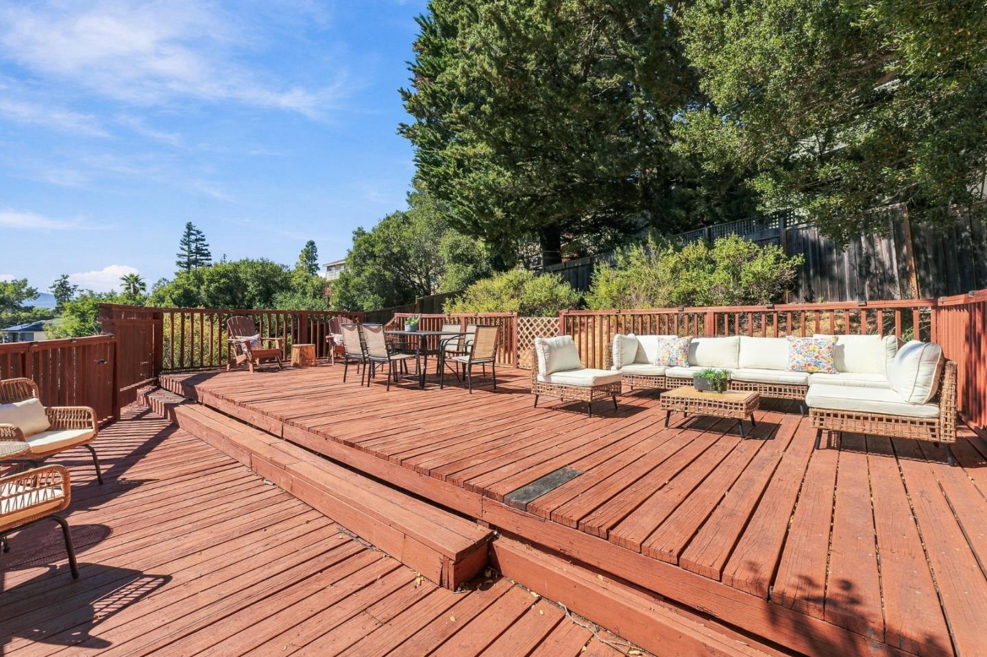 2702 Monte Cresta DR