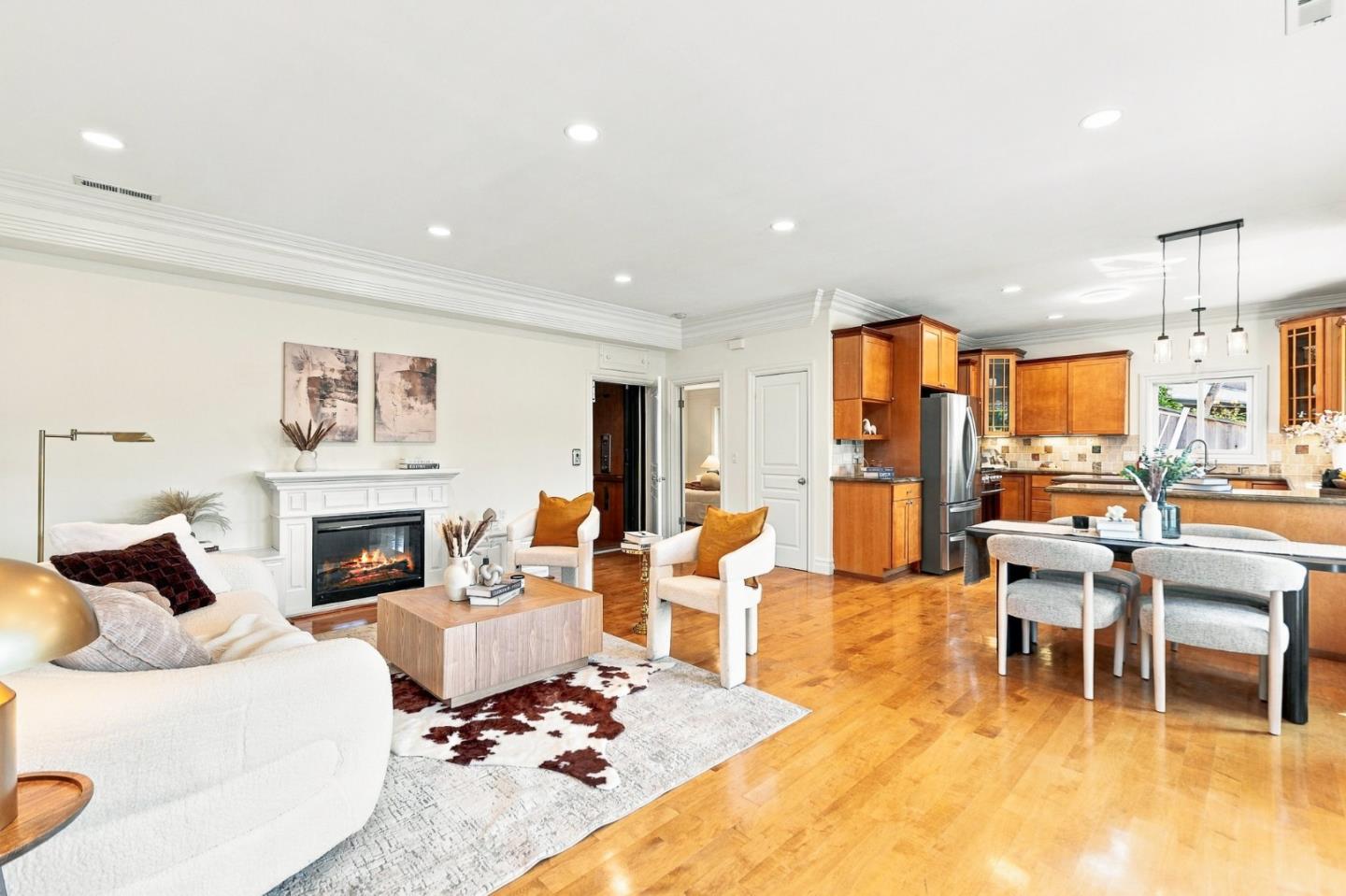 2702 Monte Cresta DR