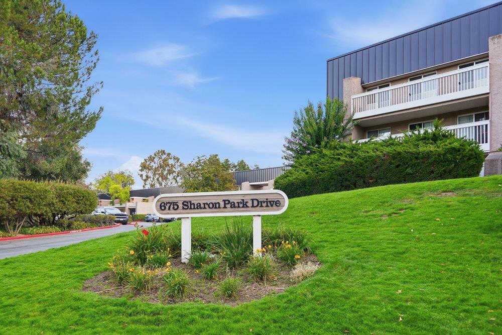 675 Sharon Park DR 208