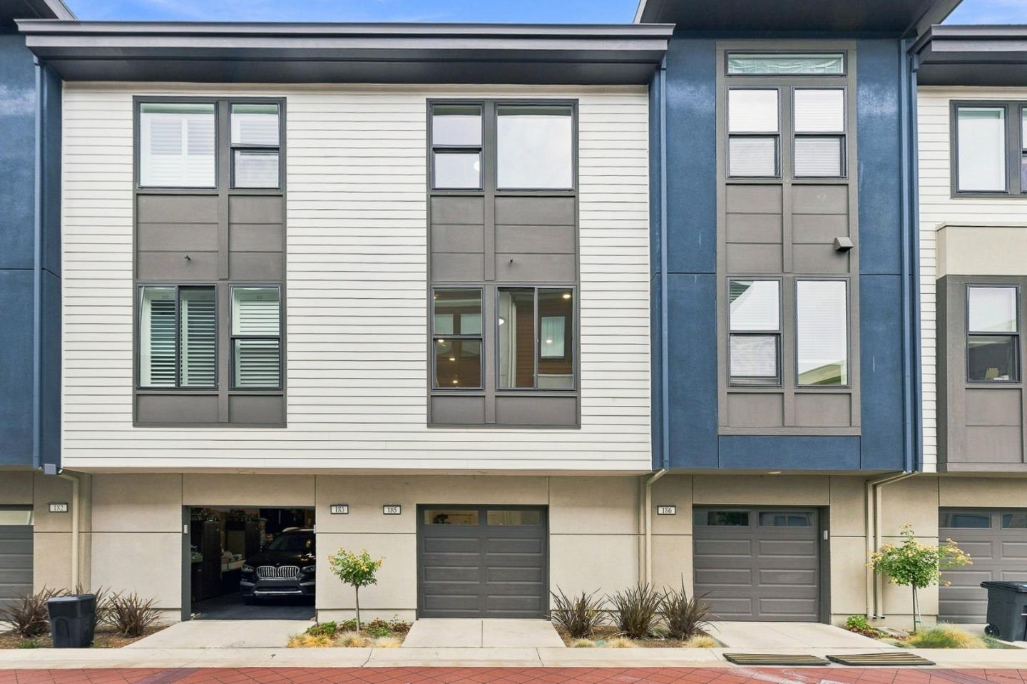185 Waters Park CIR