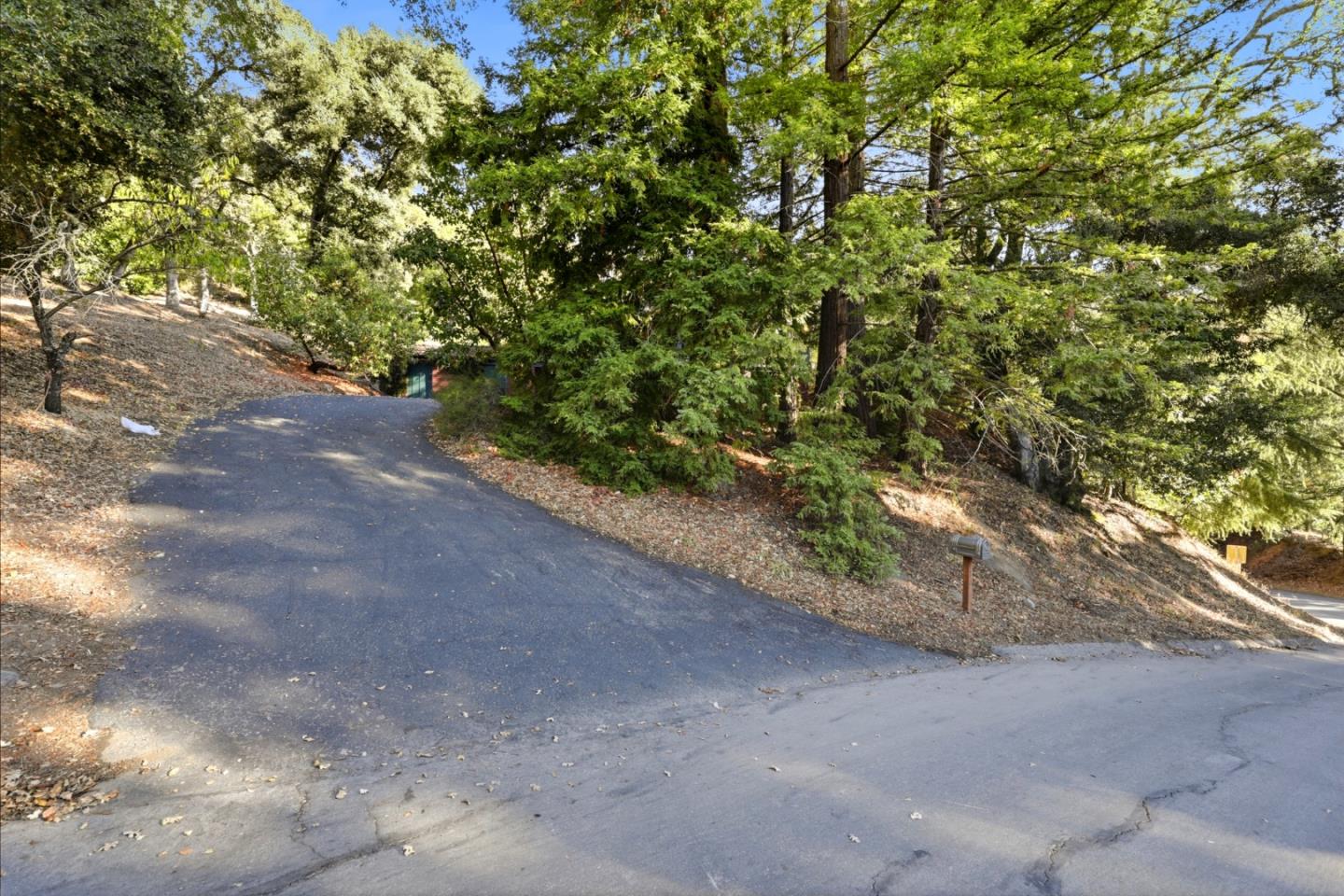 10 Joaquin RD