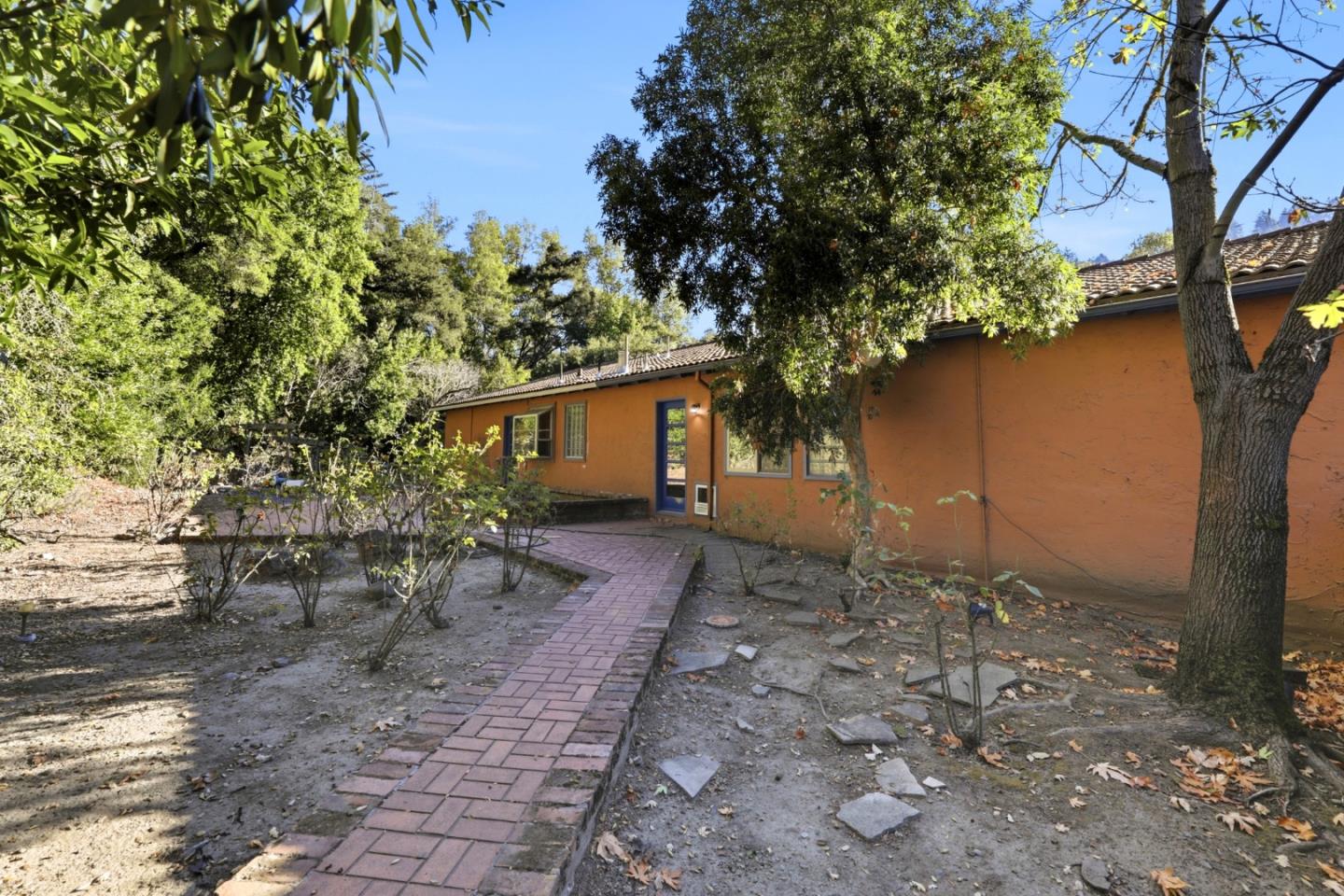 10 Joaquin RD