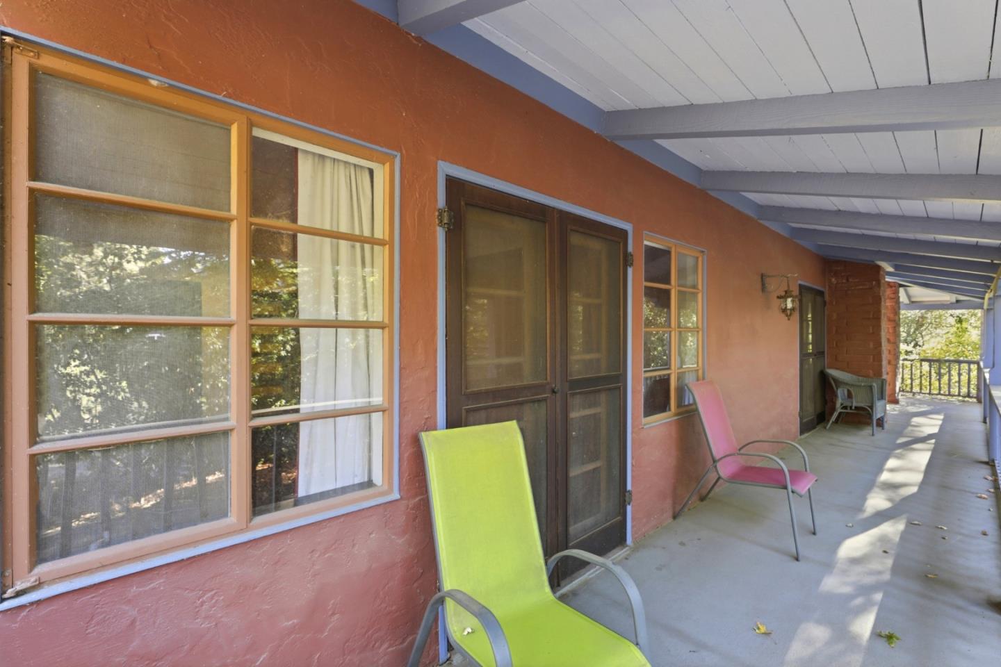 10 Joaquin RD