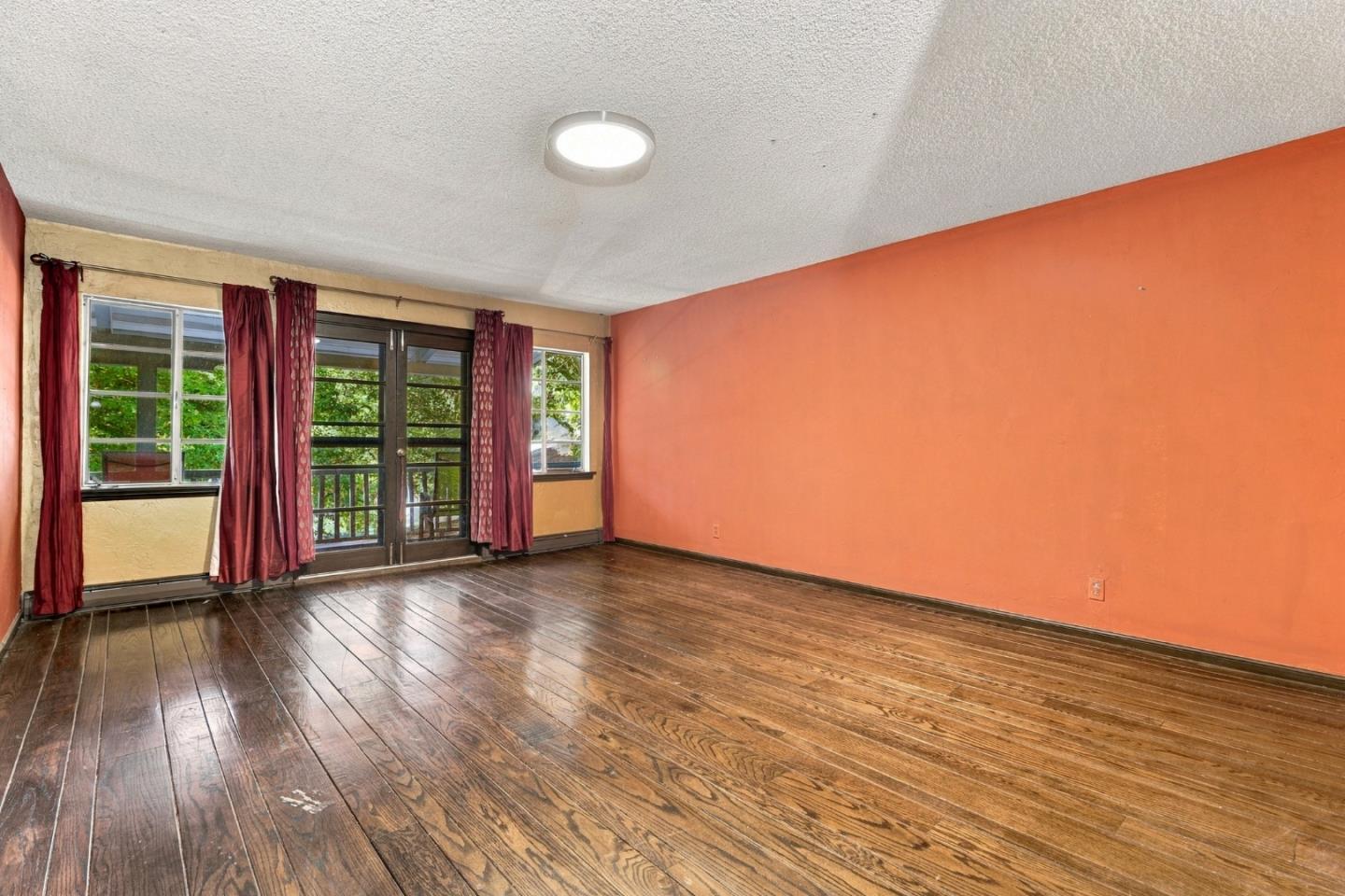 10 Joaquin RD