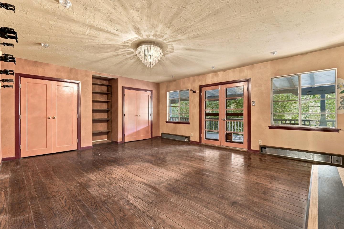 10 Joaquin RD