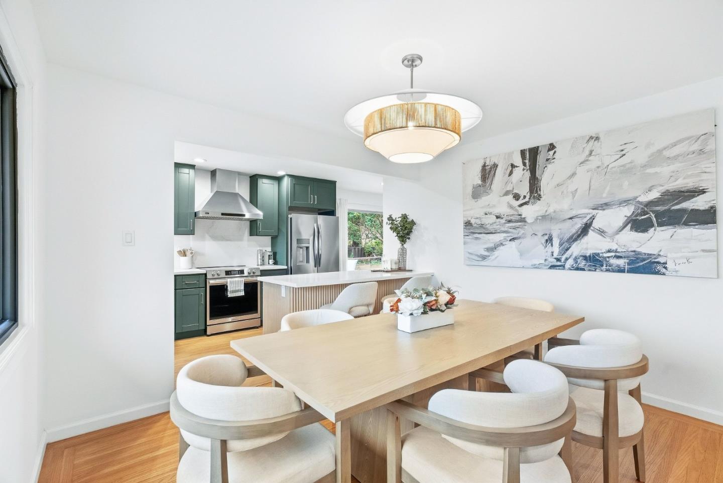 1225 Murchison Dr