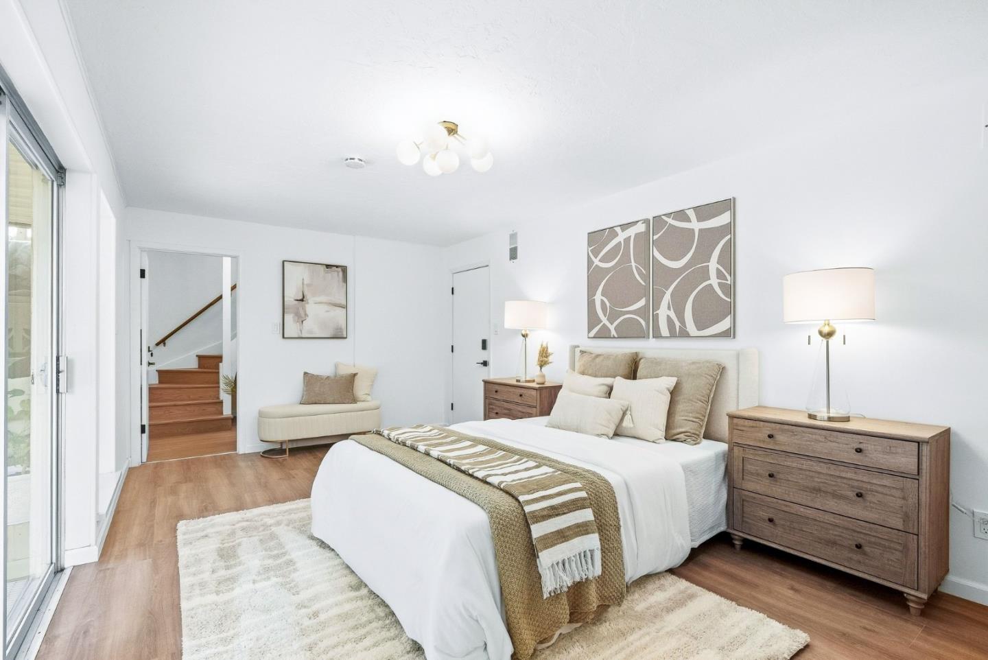 1225 Murchison Dr