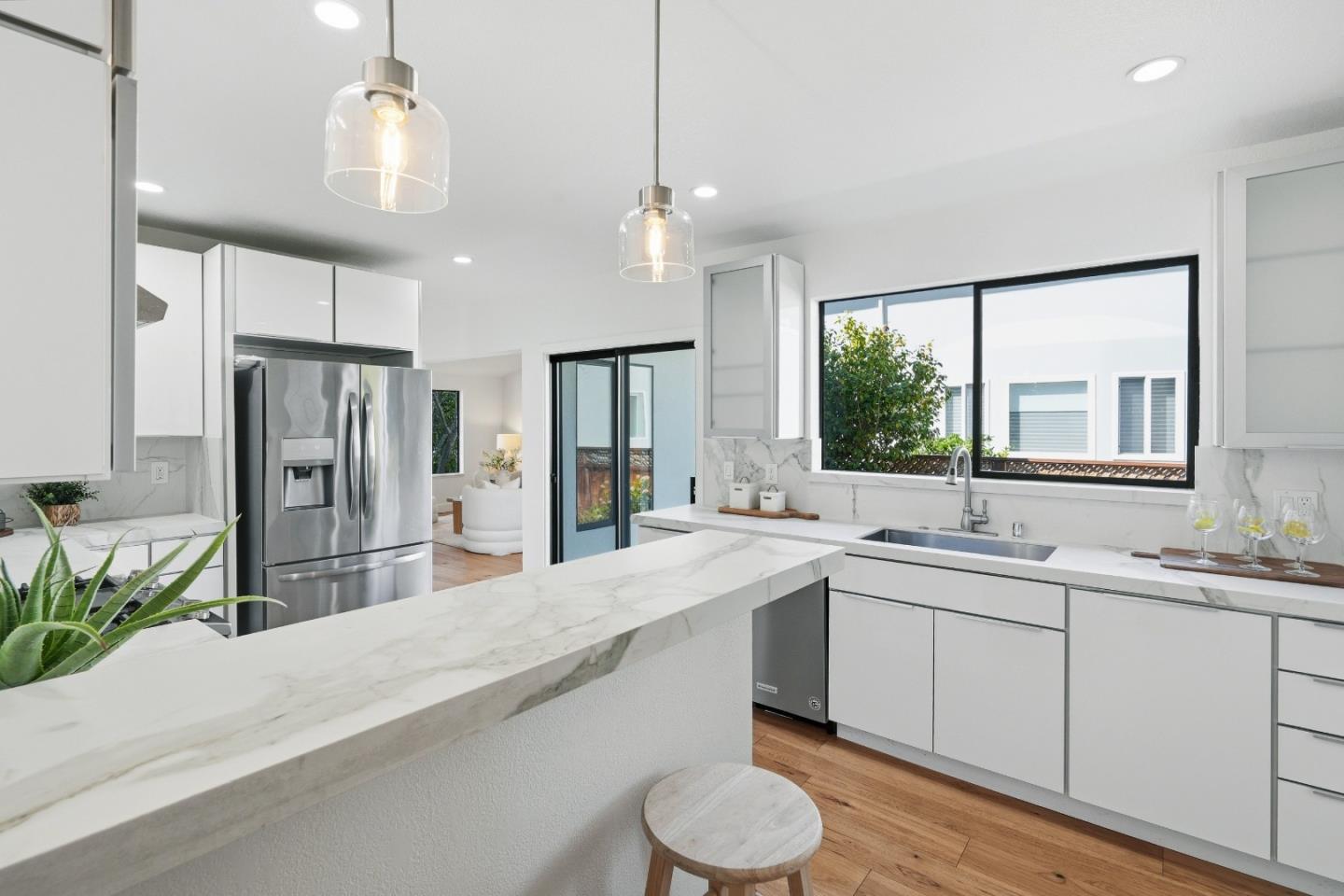 1280 Balboa Ave