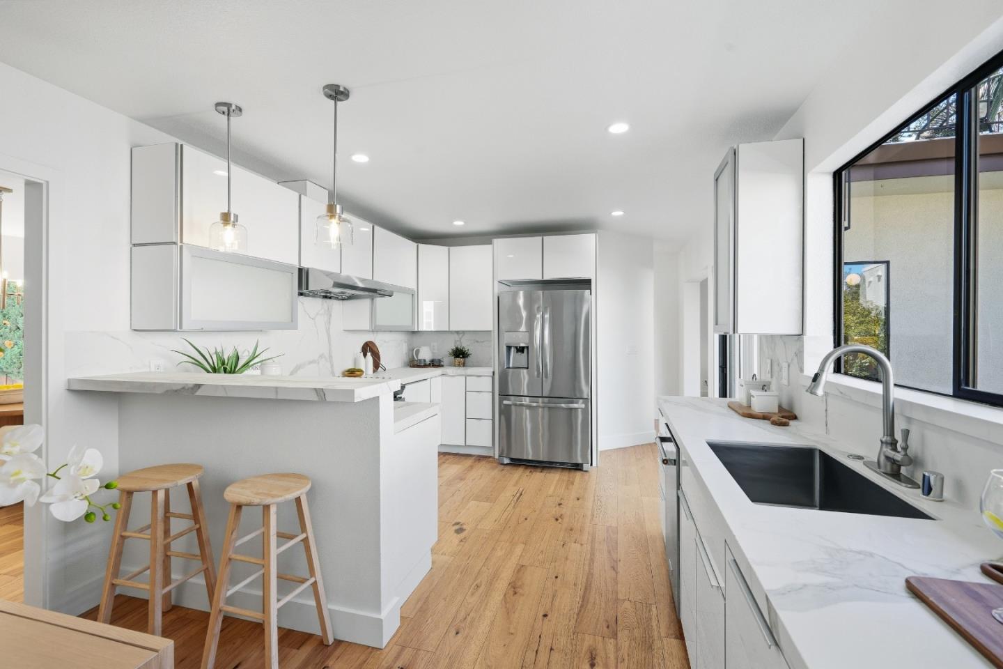 1280 Balboa Ave