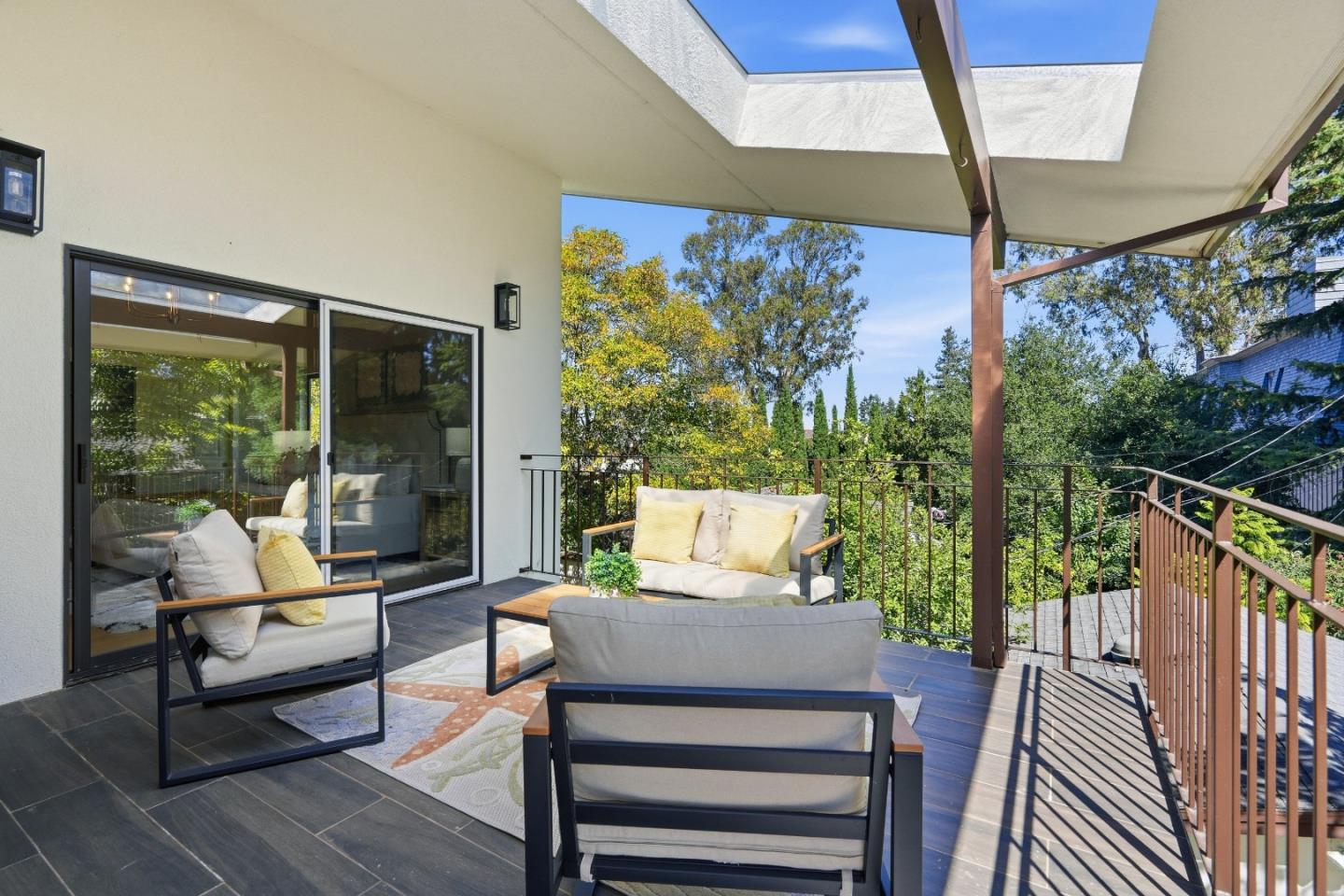 1280 Balboa Ave