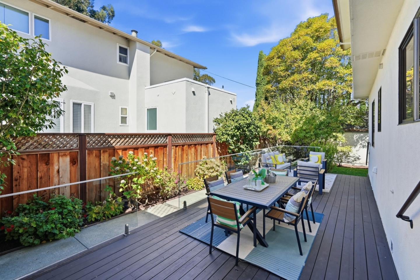 1280 Balboa Ave