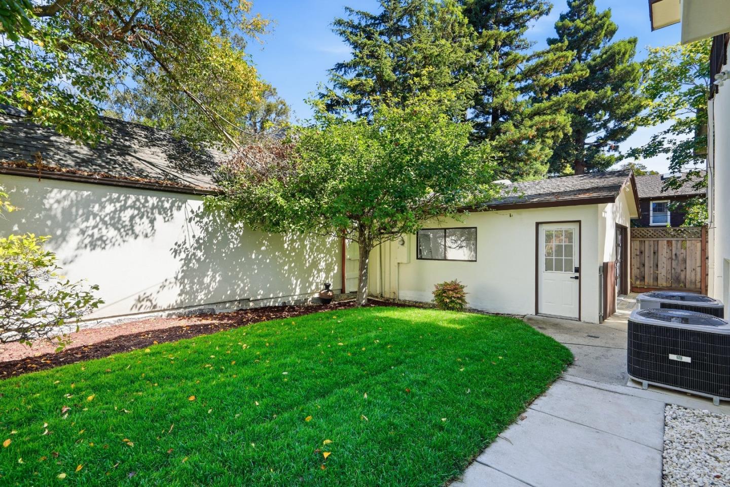 1280 Balboa Ave