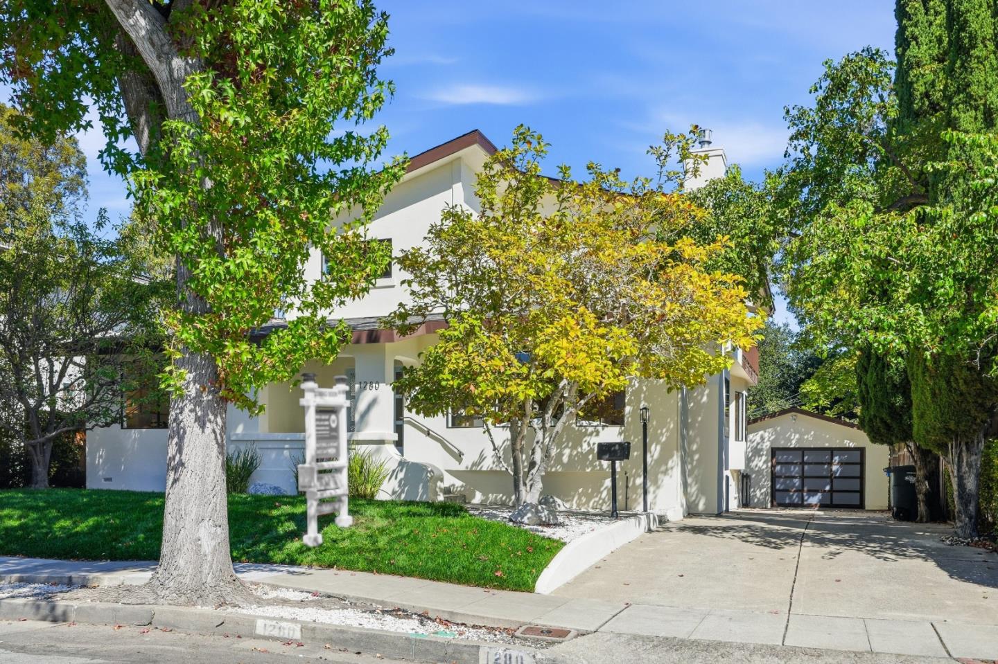 1280 Balboa Ave