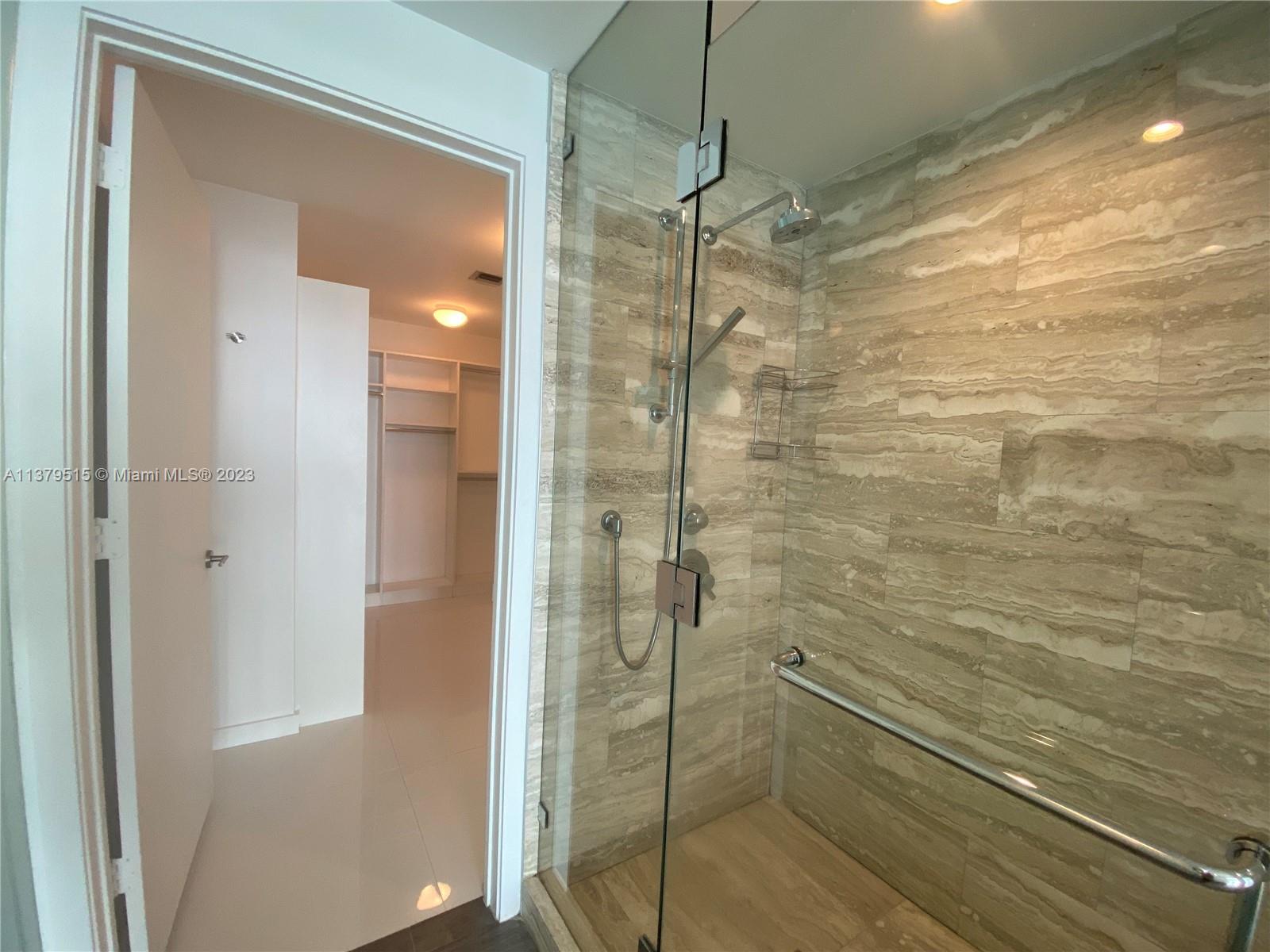2900 NE 7th Ave # 2905